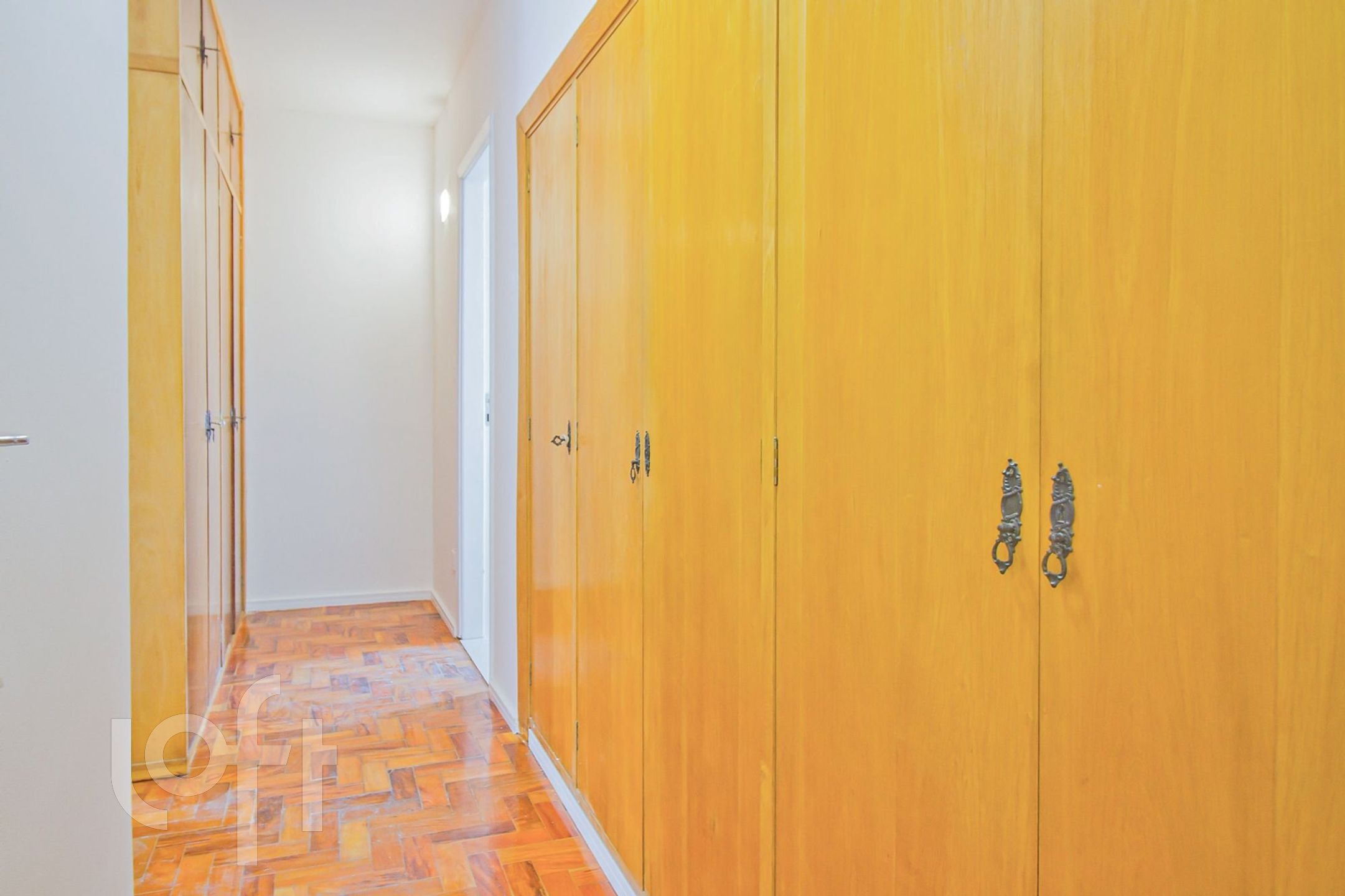 Apartamento à venda com 3 quartos, 134m² - Foto 10