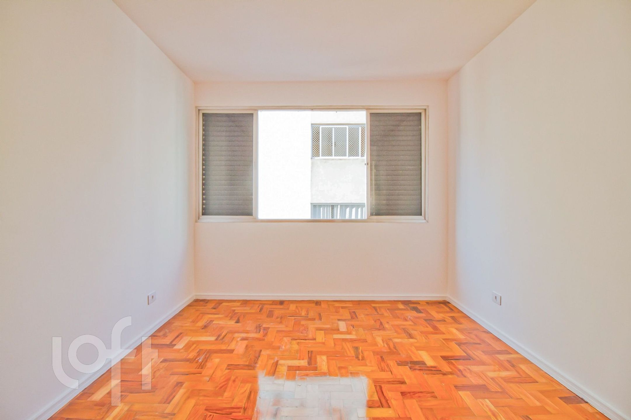 Apartamento à venda com 3 quartos, 134m² - Foto 4