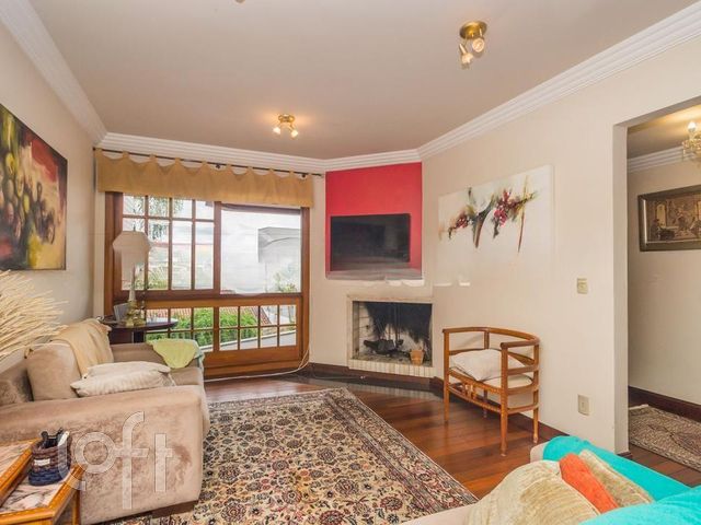 Casa em Condomínio com 301m², 3 dormitórios, 1 suíte, 3 vagas, Chácara das Pedras em Porto Alegre