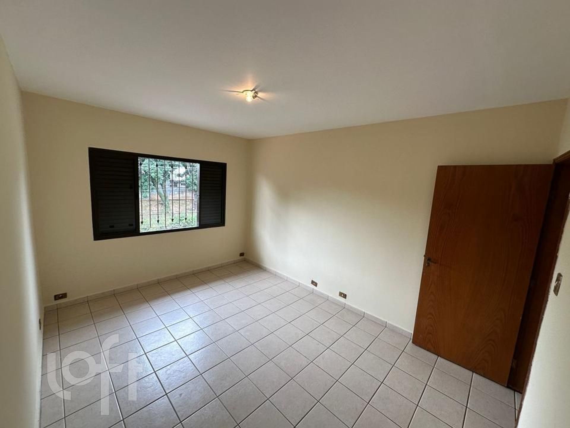 Casa à venda com 3 quartos, 216m² - Foto 11