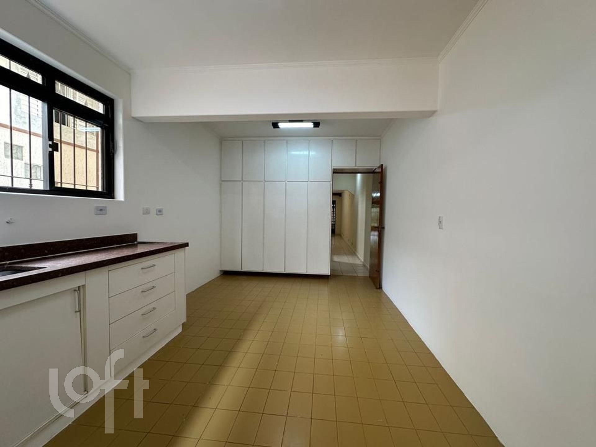 Casa à venda com 3 quartos, 216m² - Foto 5