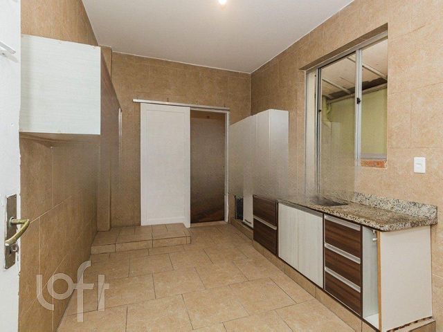 Apartamento com 103m², 3 dormitórios, 1 suíte, 1 vaga, Bom Fim em Porto Alegre