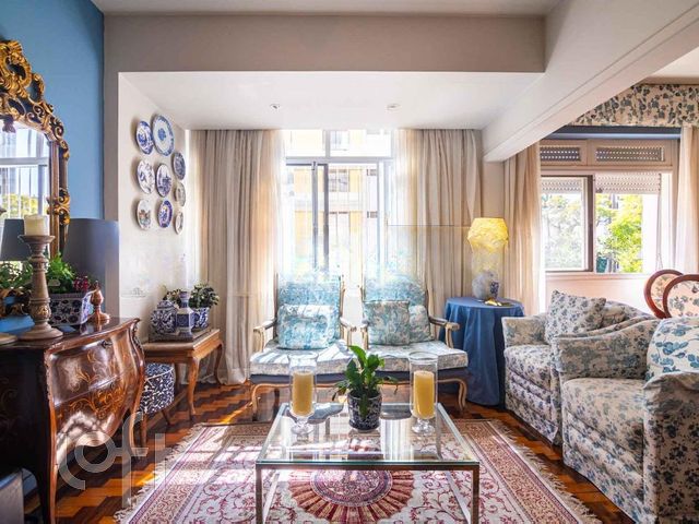 Apartamento com 102m², 3 dormitórios, 1 vaga, Rio Branco em Porto Alegre