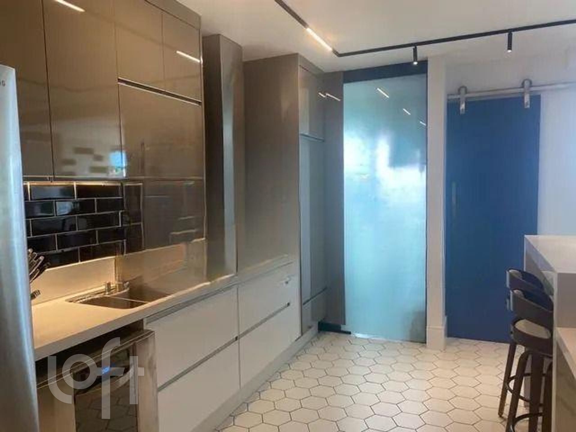 Apartamento à venda com 3 quartos, 90m² - Foto 18