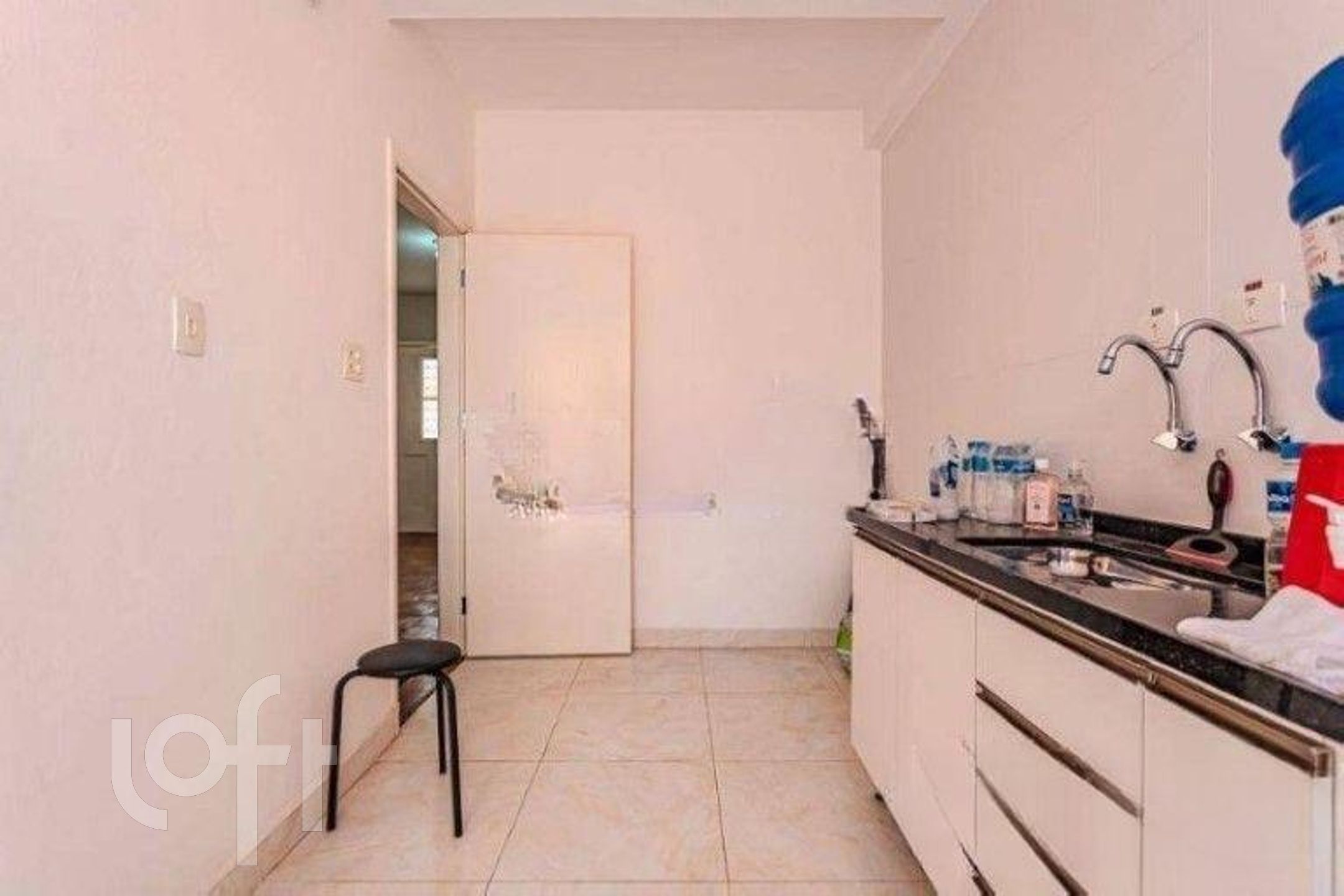 Casa à venda com 2 quartos, 130m² - Foto 8