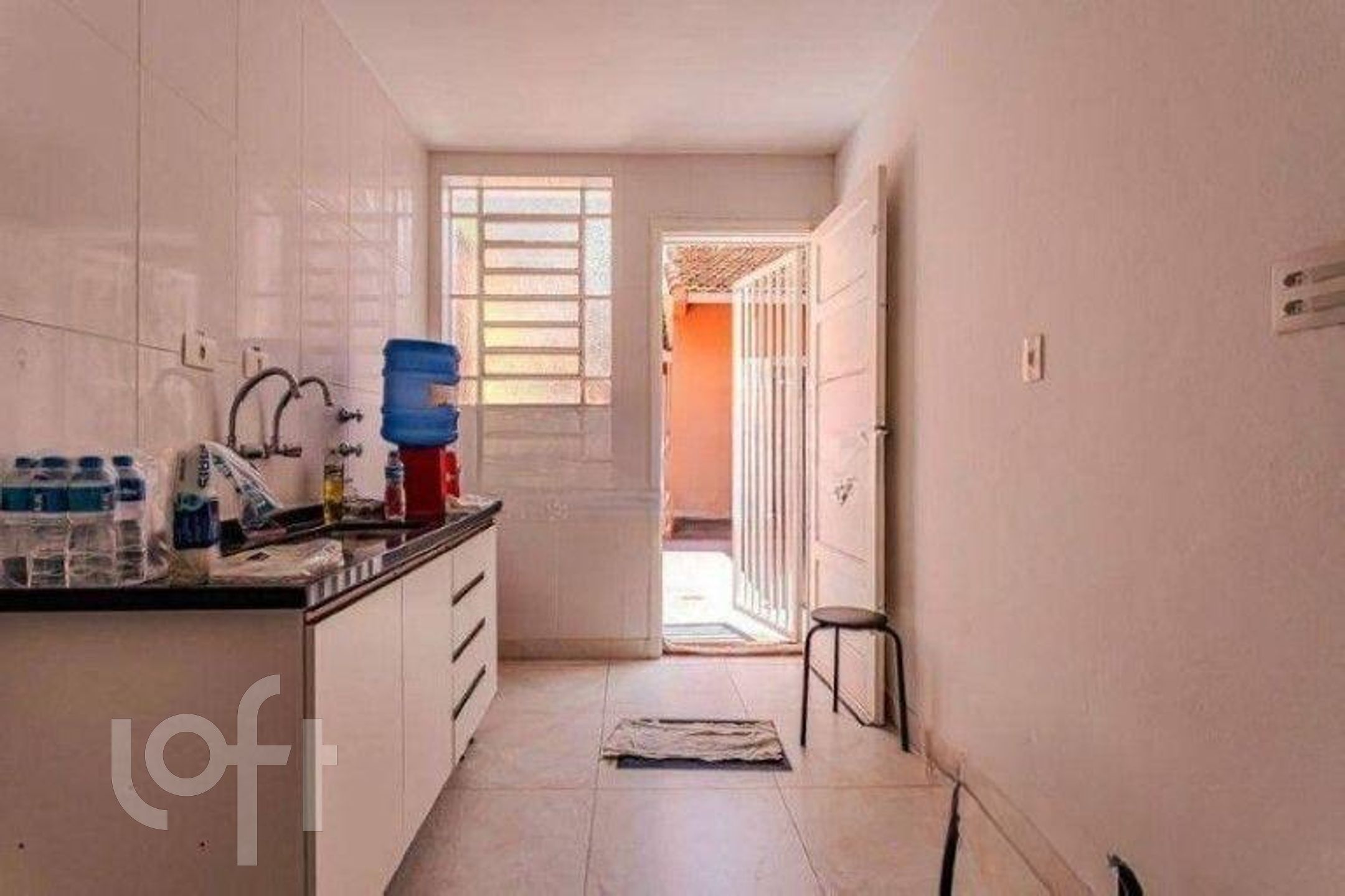 Casa à venda com 2 quartos, 130m² - Foto 7