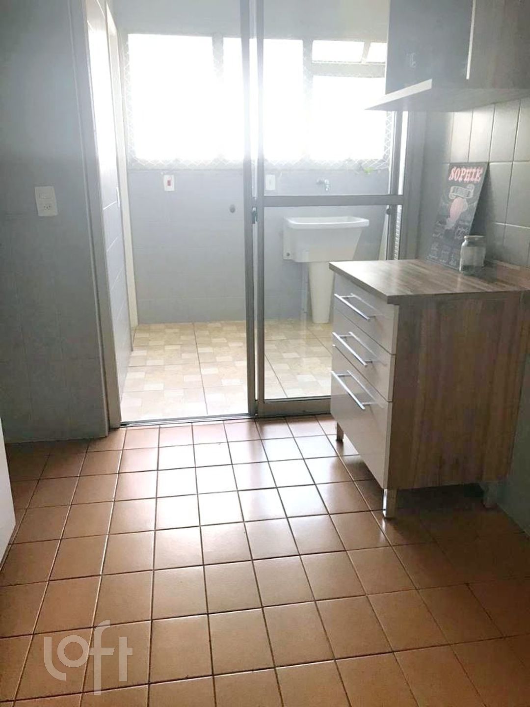 Apartamento à venda com 3 quartos, 75m² - Foto 8