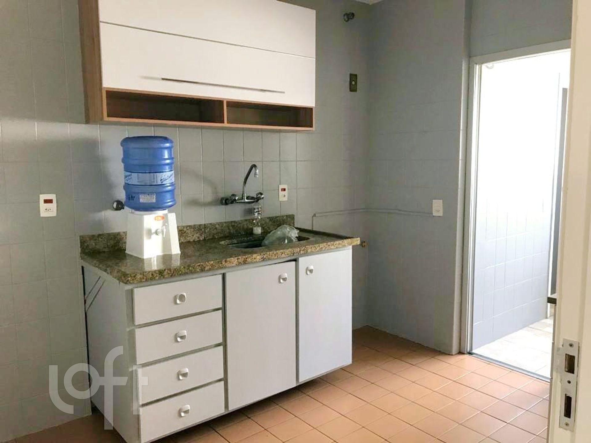 Apartamento à venda com 3 quartos, 75m² - Foto 7