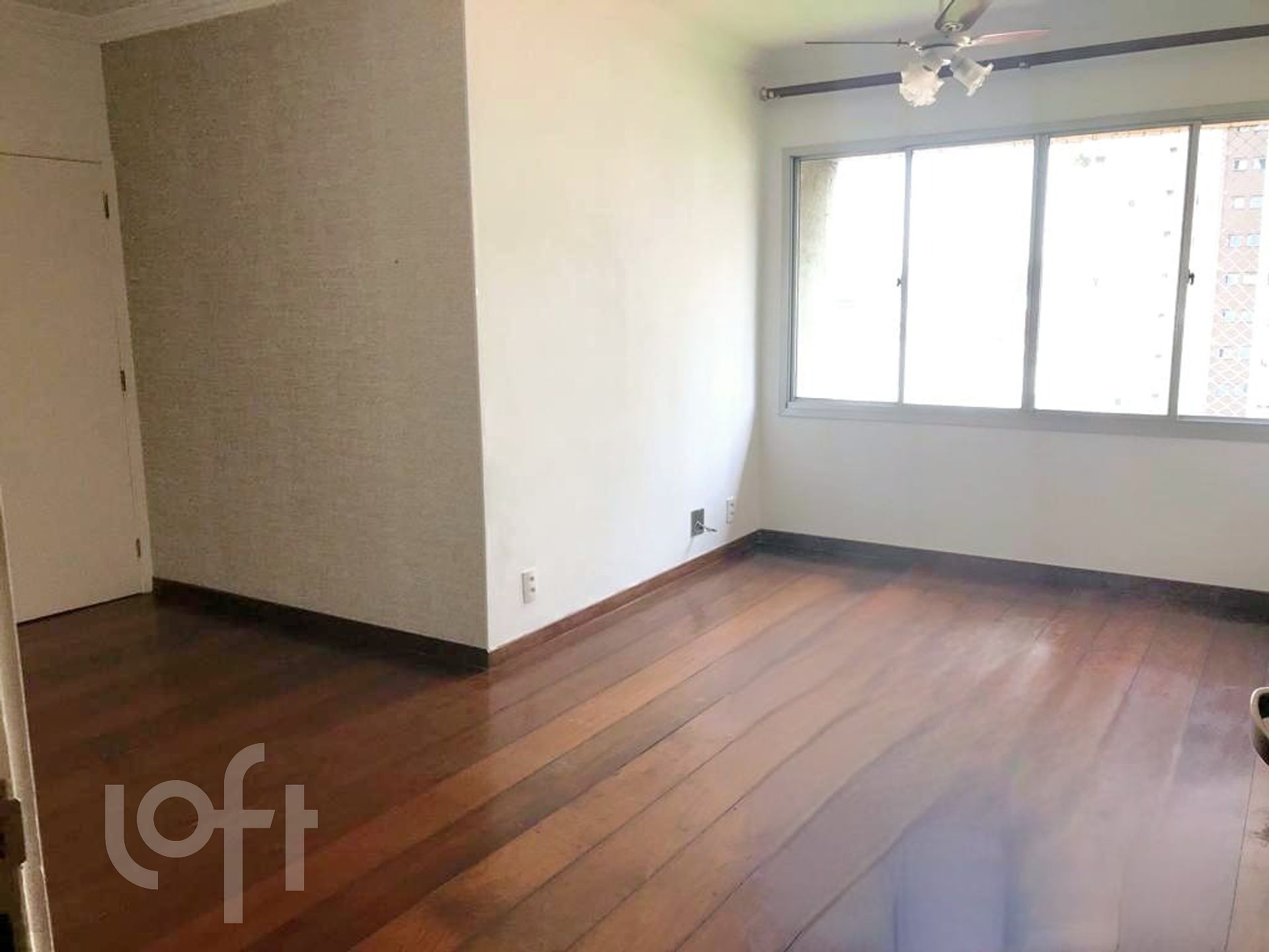 Apartamento à venda com 3 quartos, 75m² - Foto 1