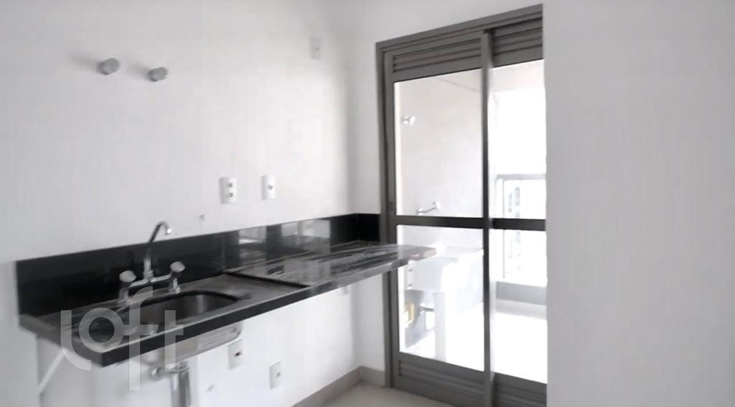 Apartamento à venda com 2 quartos, 84m² - Foto 4