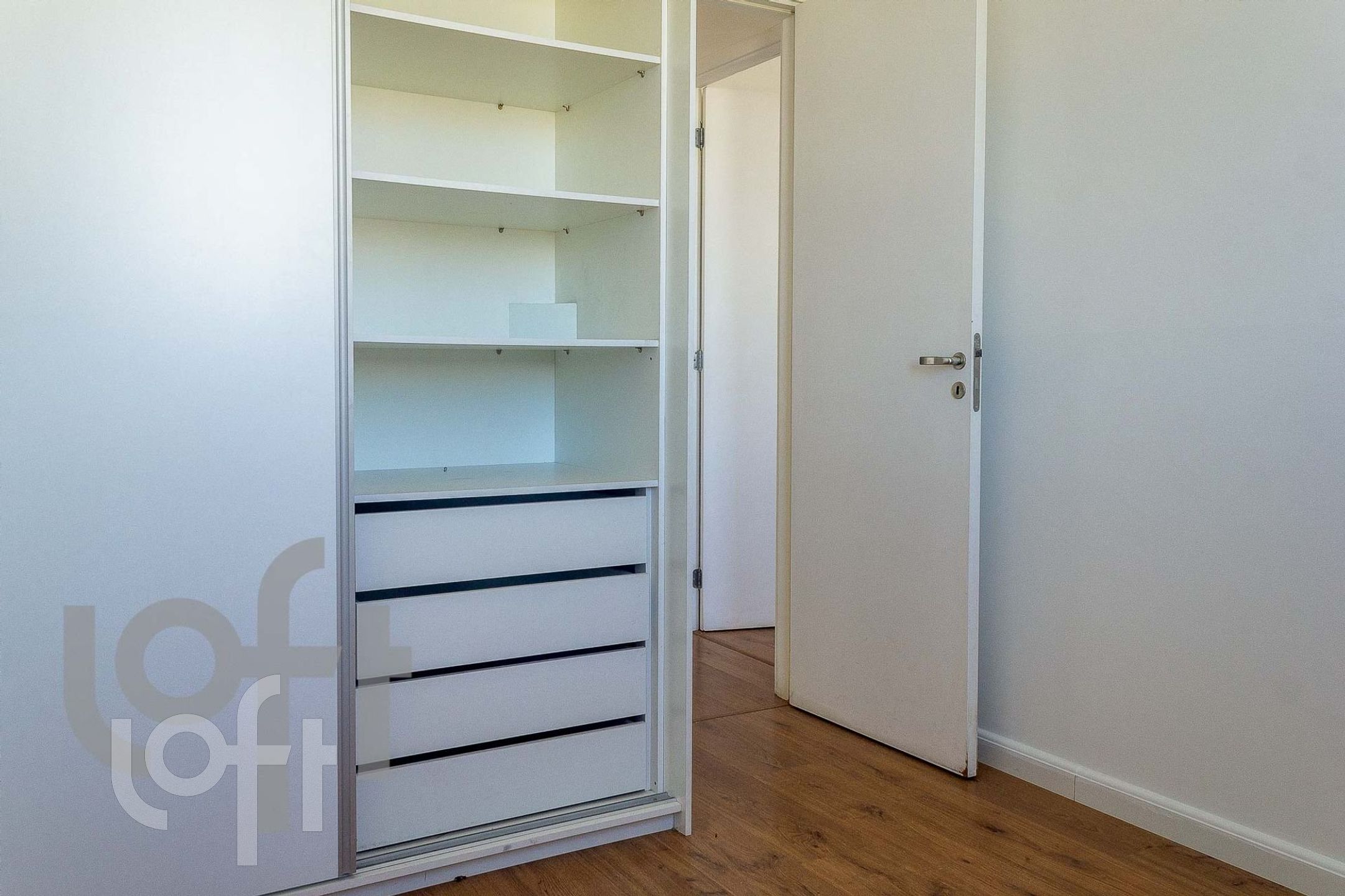 Apartamento à venda com 2 quartos, 58m² - Foto 7