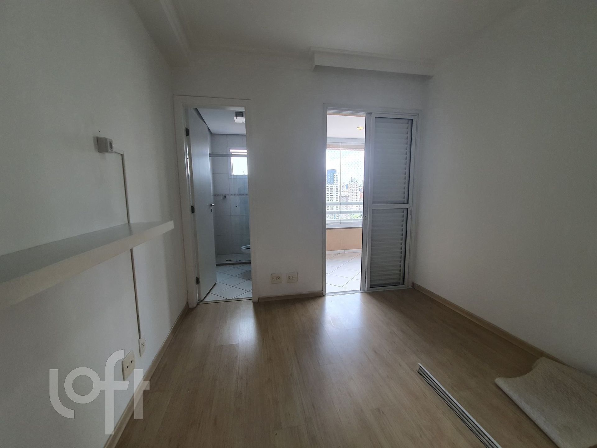 Apartamento à venda com 3 quartos, 137m² - Foto 4