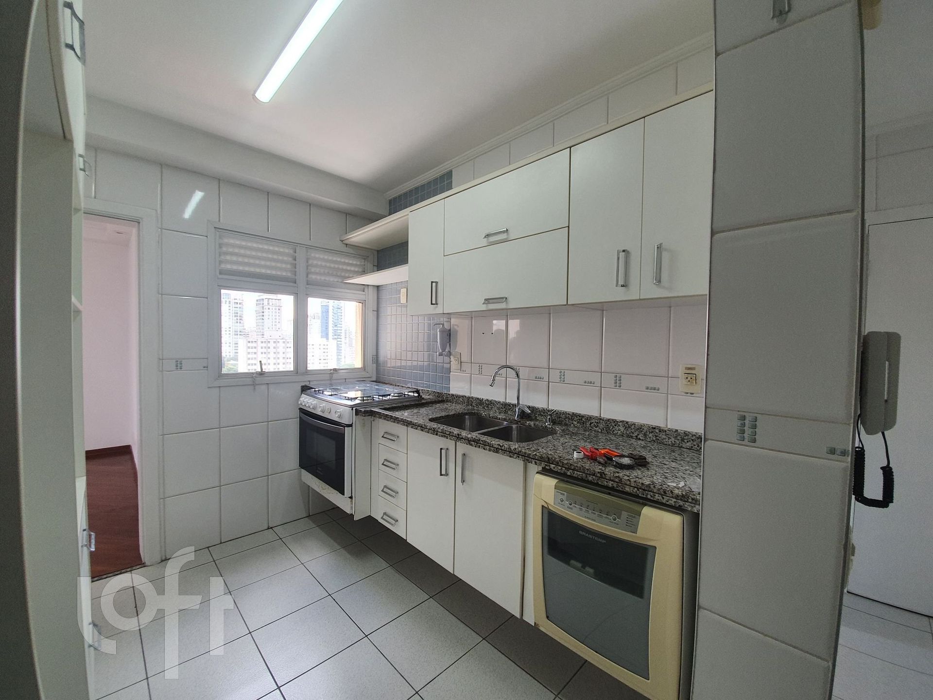 Apartamento à venda com 3 quartos, 137m² - Foto 19