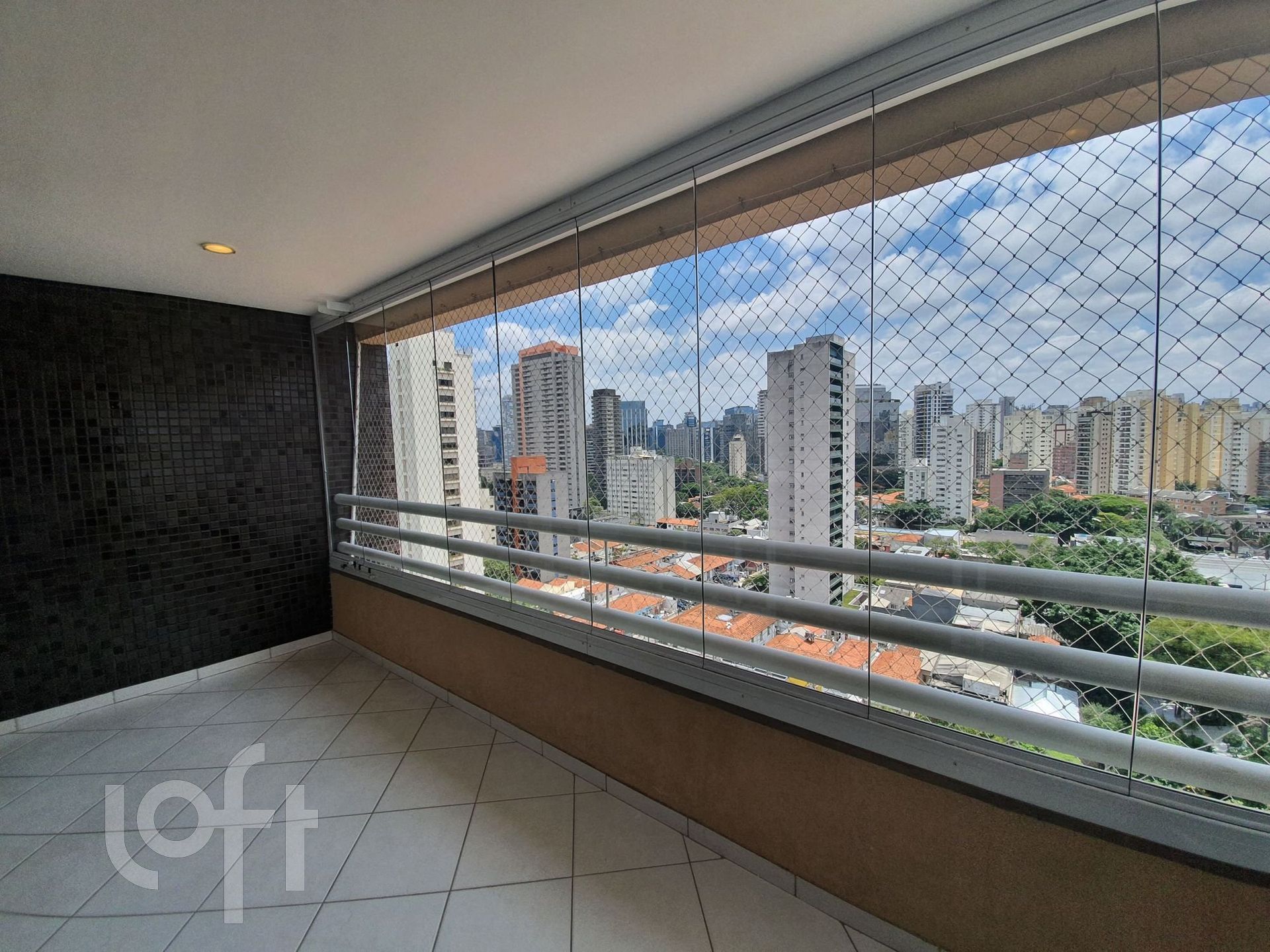 Apartamento à venda com 3 quartos, 137m² - Foto 13