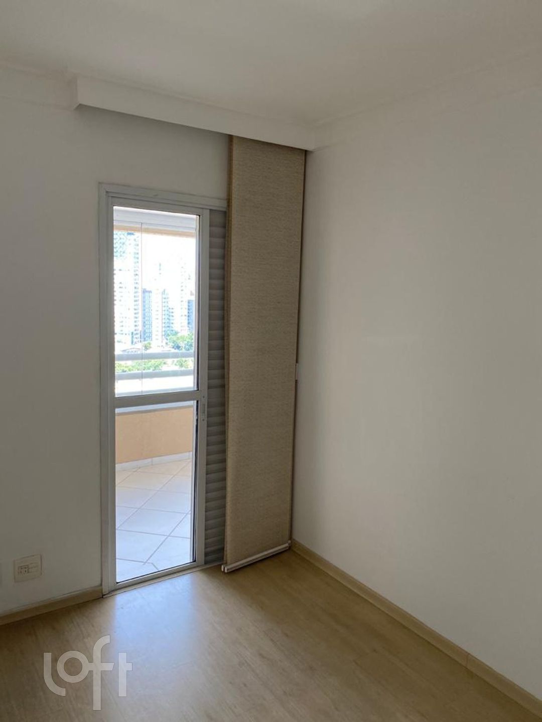 Apartamento à venda com 3 quartos, 137m² - Foto 3