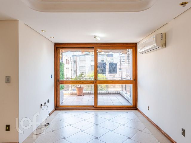 Apartamento com 108m², 2 dormitórios, 1 suíte, 1 vaga, Menino Deus em Porto Alegre