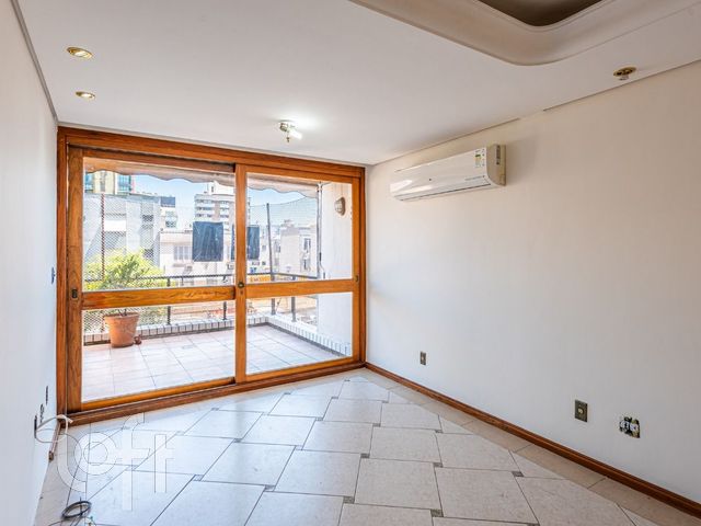 Apartamento com 108m², 2 dormitórios, 1 suíte, 1 vaga, Menino Deus em Porto Alegre