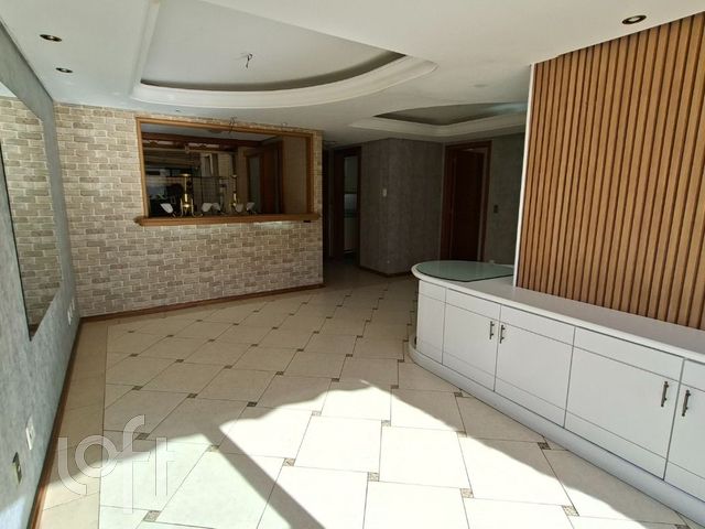 Apartamento com 108m², 2 dormitórios, 1 suíte, 1 vaga, Menino Deus em Porto Alegre