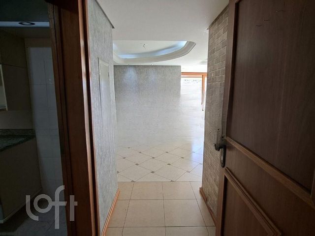 Apartamento com 108m², 2 dormitórios, 1 suíte, 1 vaga, Menino Deus em Porto Alegre