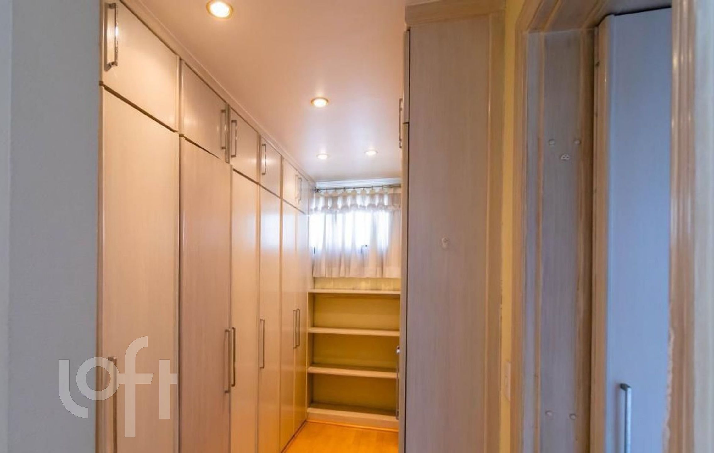 Apartamento à venda com 4 quartos, 200m² - Foto 50