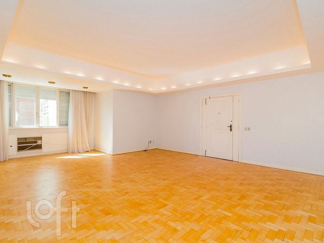 Apartamento com 190m², 3 dormitórios, 1 vaga, Independência em Porto Alegre