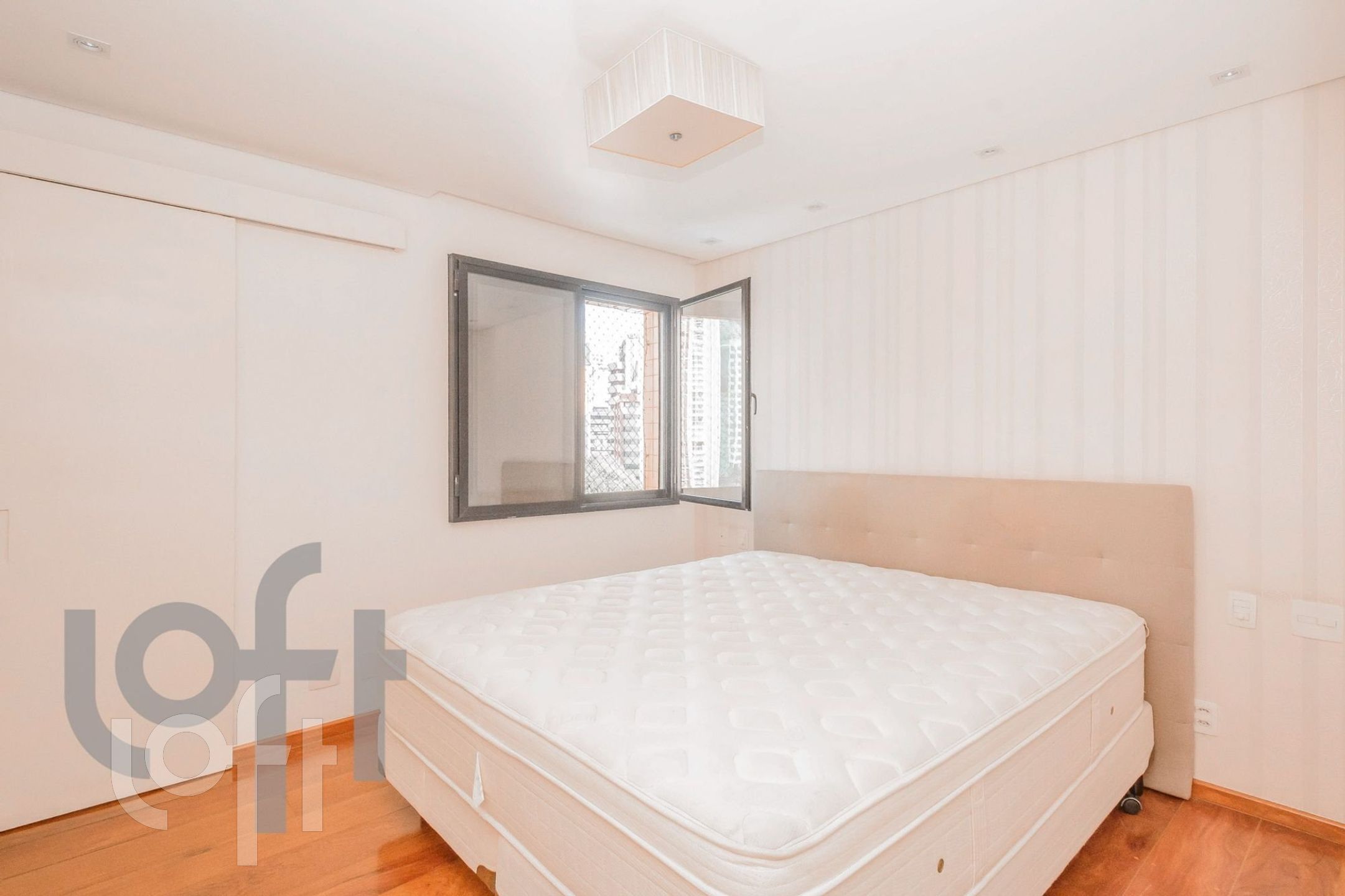 Apartamento à venda com 3 quartos, 96m² - Foto 8