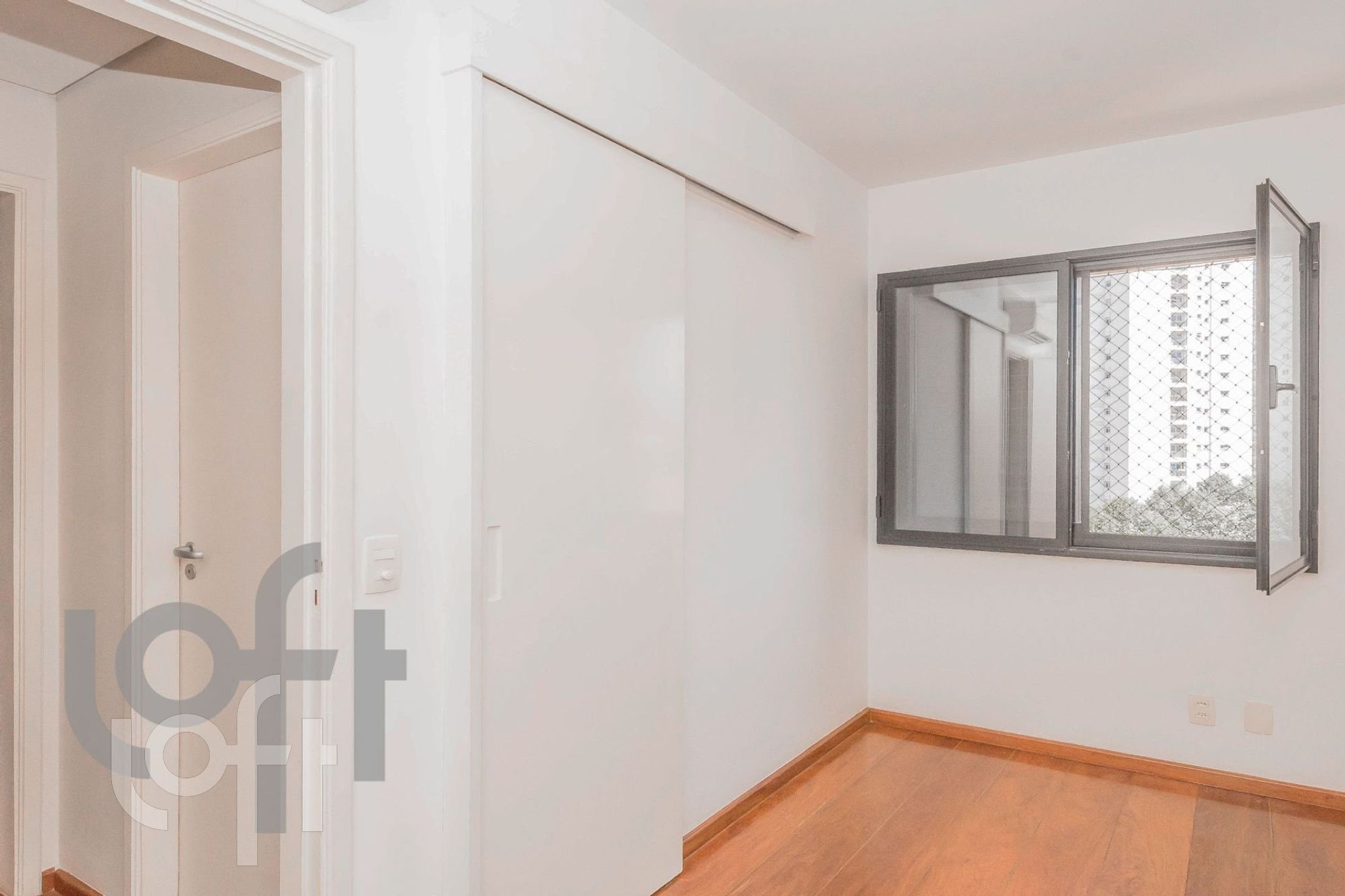 Apartamento à venda com 3 quartos, 96m² - Foto 4