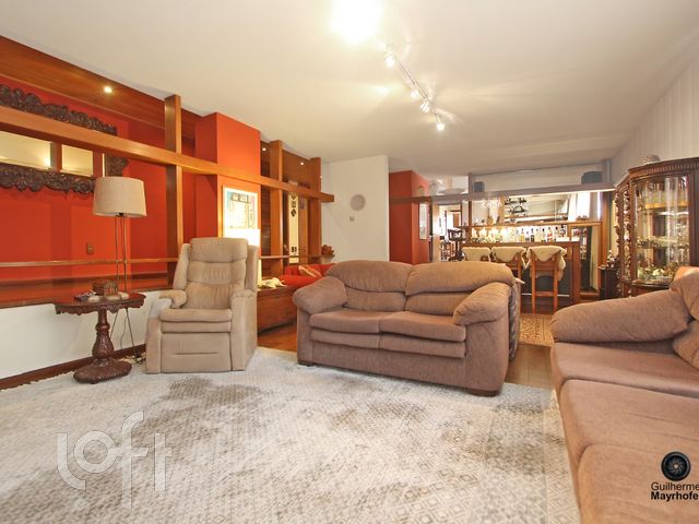 Apartamento com 233m², 3 dormitórios, 1 suíte, 2 vagas, Independência em Porto Alegre