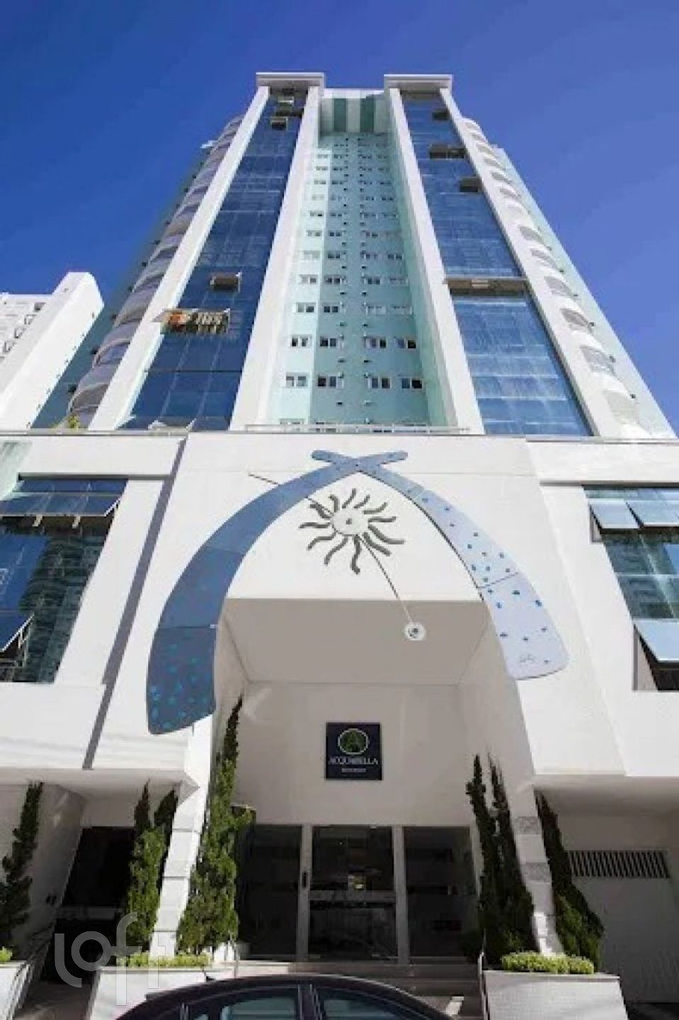 Apartamentos com 130m², 3 quartos, 3 suítes, 2 garagens, no bairro Centro em Balneário Camboriú
