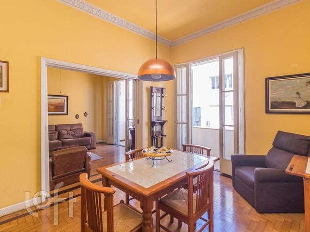 Apartamento com 120m², 2 dormitórios, Independência em Porto Alegre