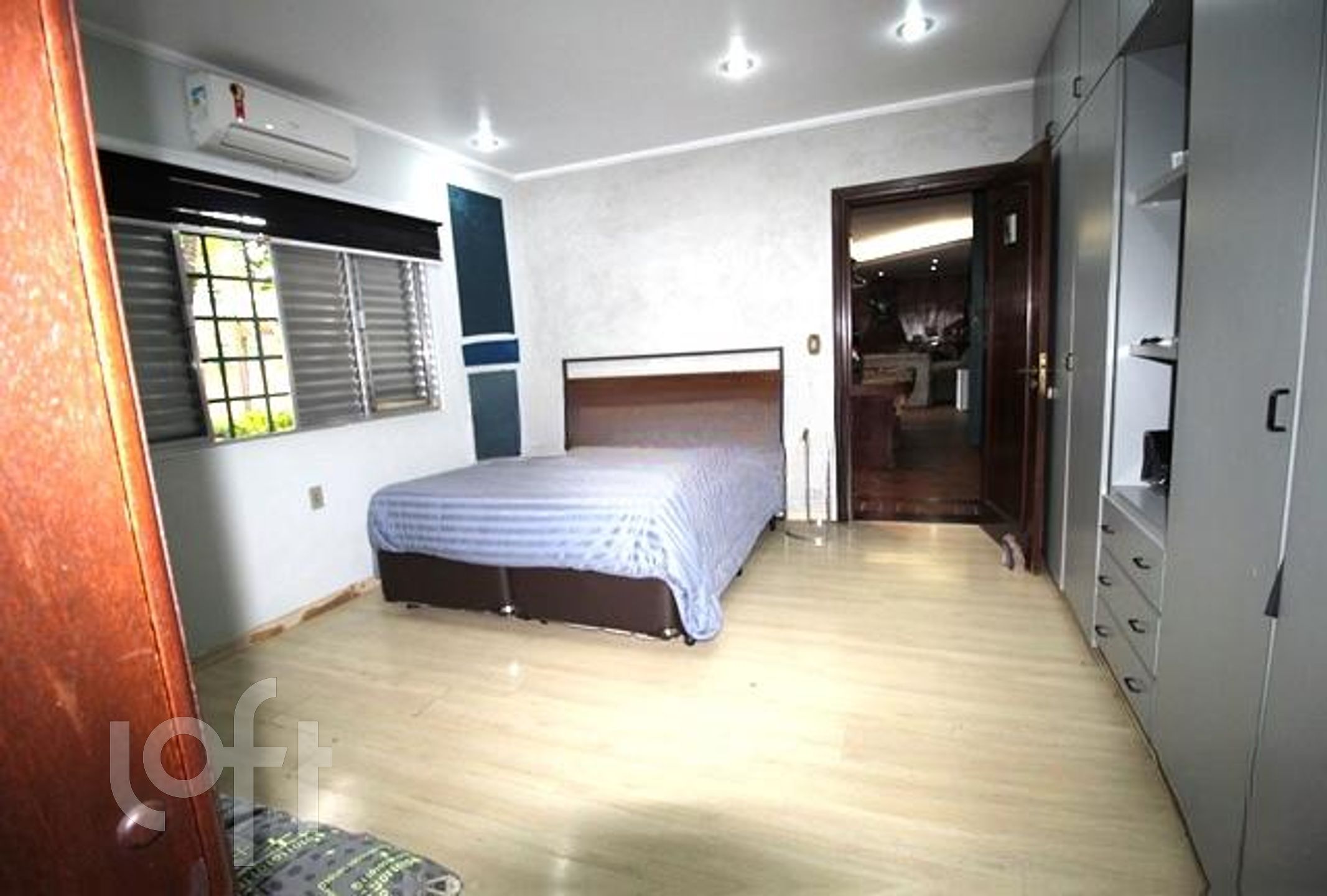 Casa à venda com 4 quartos, 290m² - Foto 16