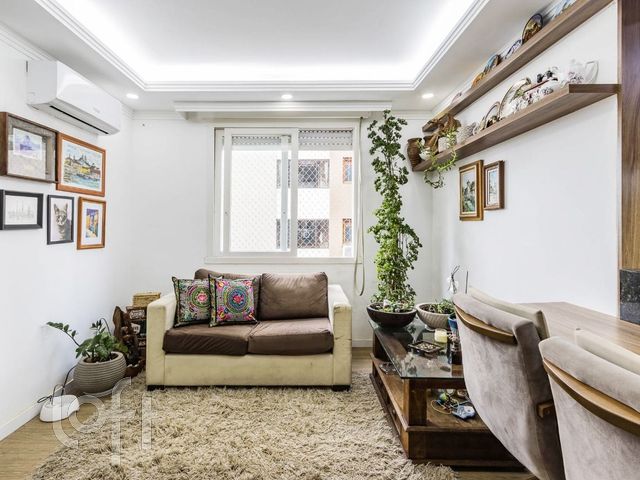 Apartamento com 55m², 2 dormitórios, 1 vaga, Vila Ipiranga em Porto Alegre