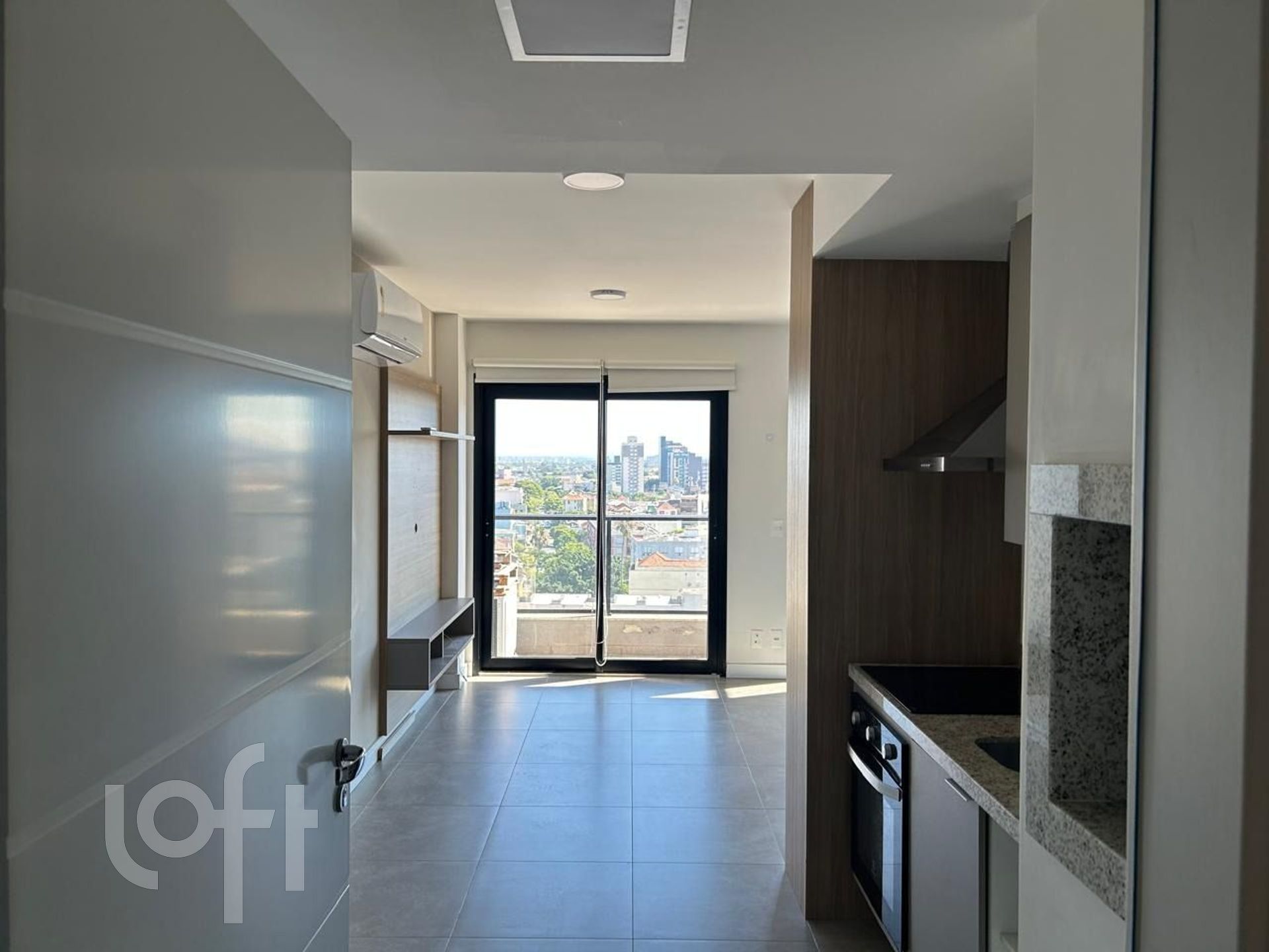 Apartamento com 41m², 1 dormitório, 1 vaga, Floresta em Porto Alegre