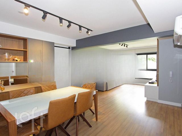 Apartamento com 101m², 3 dormitórios, 3 suítes, 2 vagas, Menino Deus em Porto Alegre