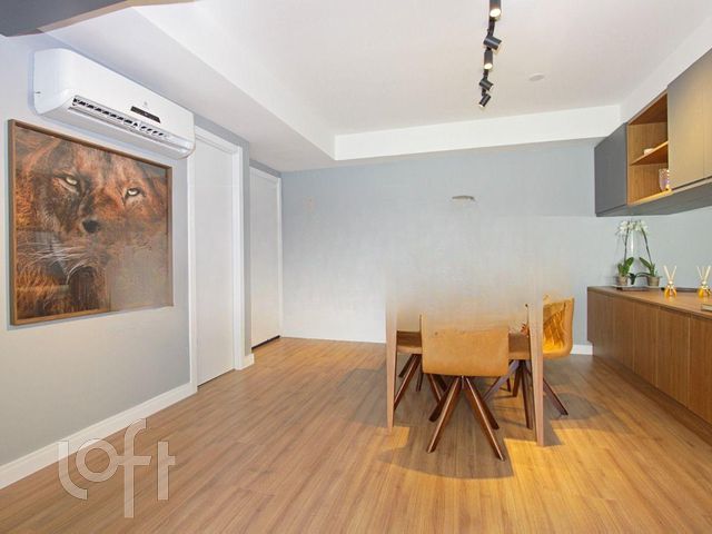 Apartamento com 101m², 3 dormitórios, 3 suítes, 2 vagas, Menino Deus em Porto Alegre