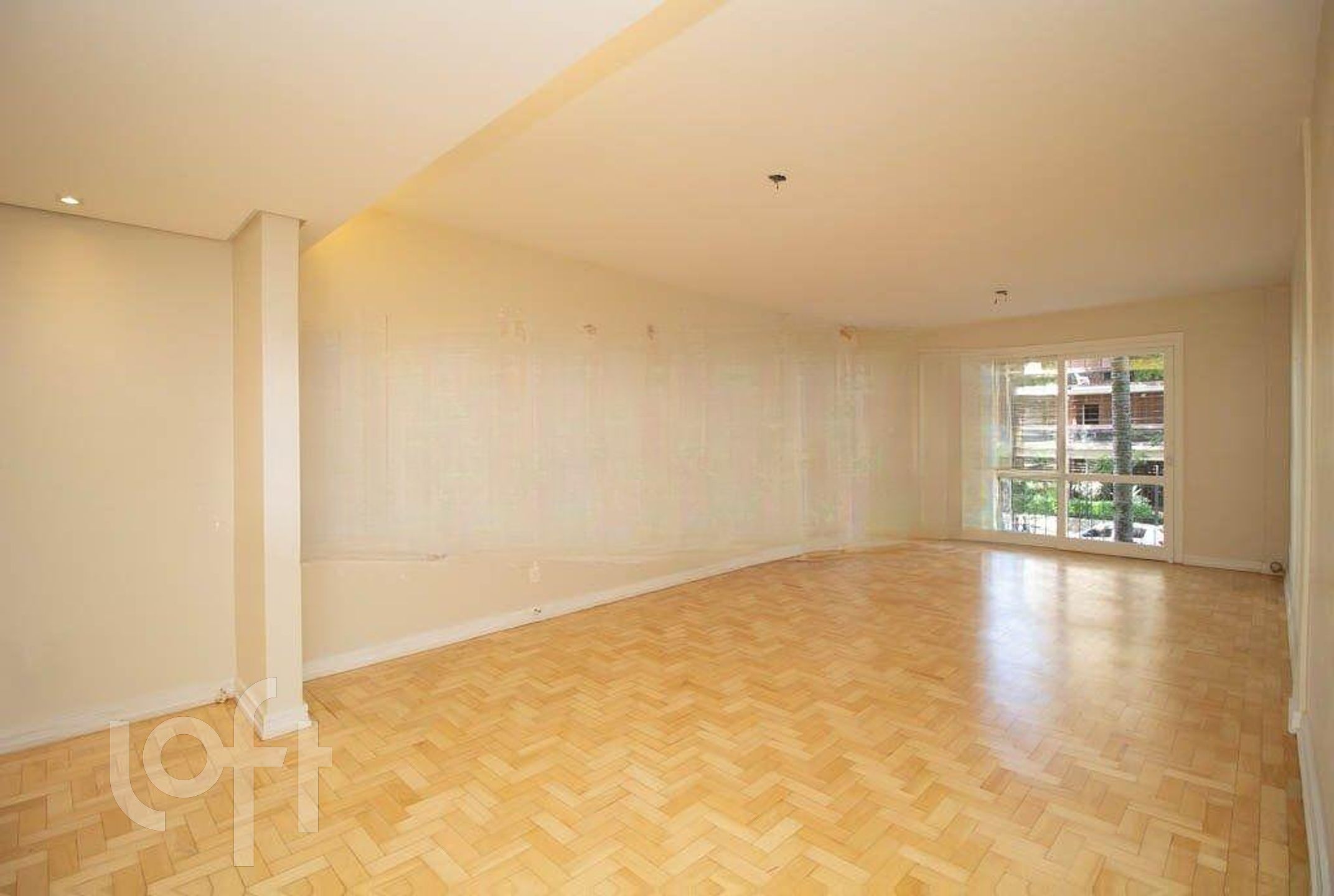 Apartamento com 137m², 3 dormitórios, 1 suíte, 1 vaga, Santana em Porto Alegre