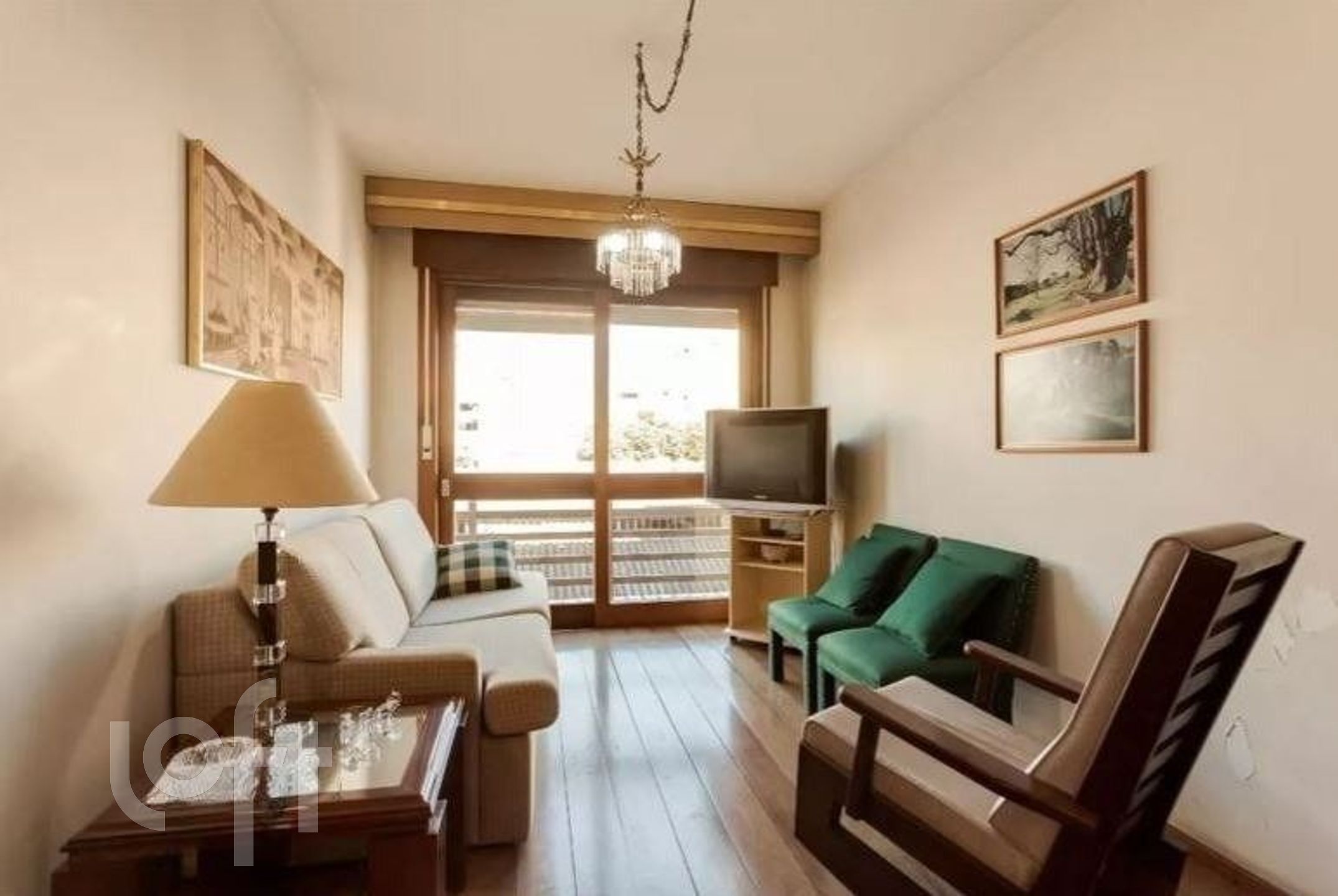 Apartamento com 90m², 3 dormitórios, 1 vaga, Floresta em Porto Alegre