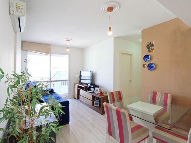 Apartamento com 60m², 2 dormitórios, 2 vagas, Cristo Redentor em Porto Alegre