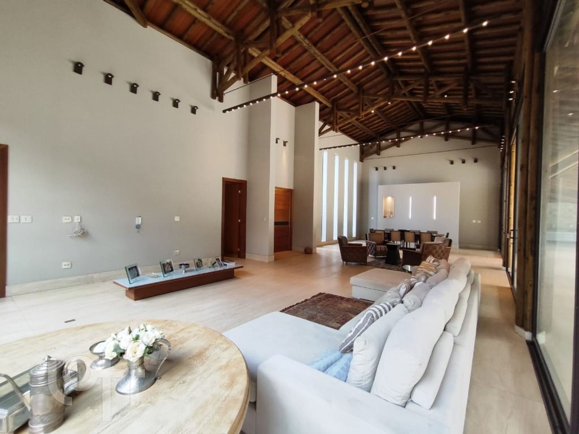 Casa à venda com 6 quartos, 800m² - Foto 50