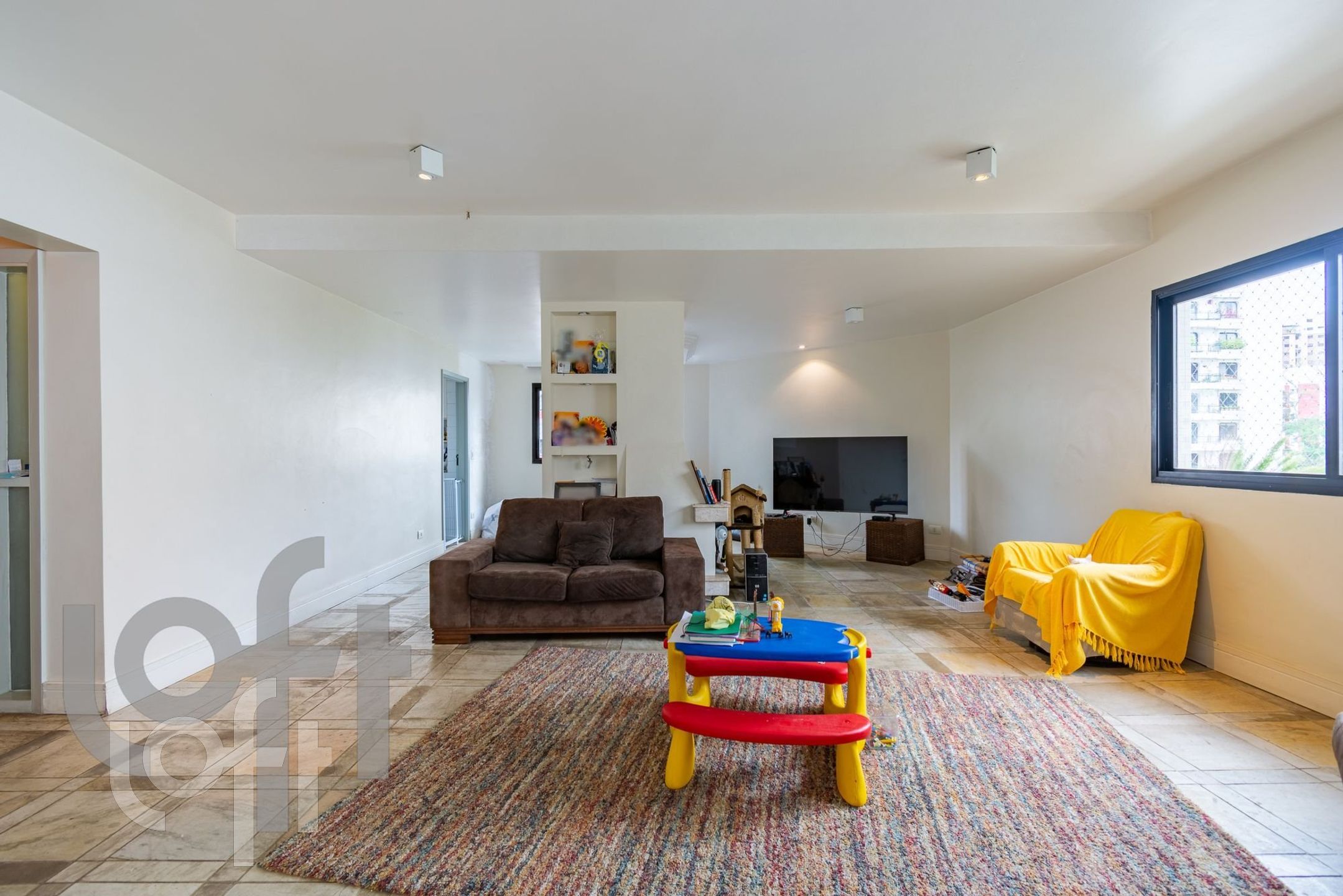 Apartamento à venda em Morumbi com 147 m², 3 quartos, 1 suíte, 3 vagas
