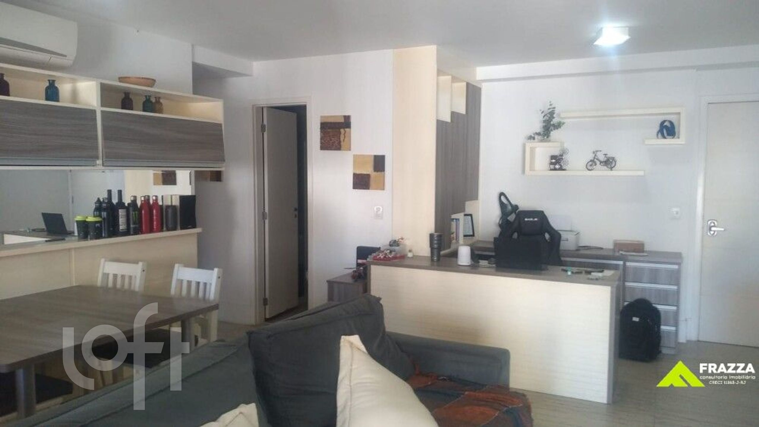 Apartamento à venda com 2 quartos, 90m² - Foto 2