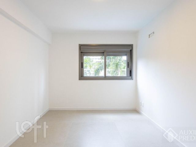 Apartamento com 75m², 3 dormitórios, 1 suíte, 2 vagas, Santana em Porto Alegre