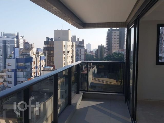 Apartamento com 98m², 3 dormitórios, 1 suíte, 2 vagas, Rio Branco em Porto Alegre