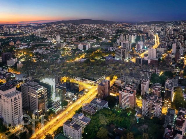 Apartamento com 35m², 1 dormitório, 1 suíte, Boa Vista em Porto Alegre
