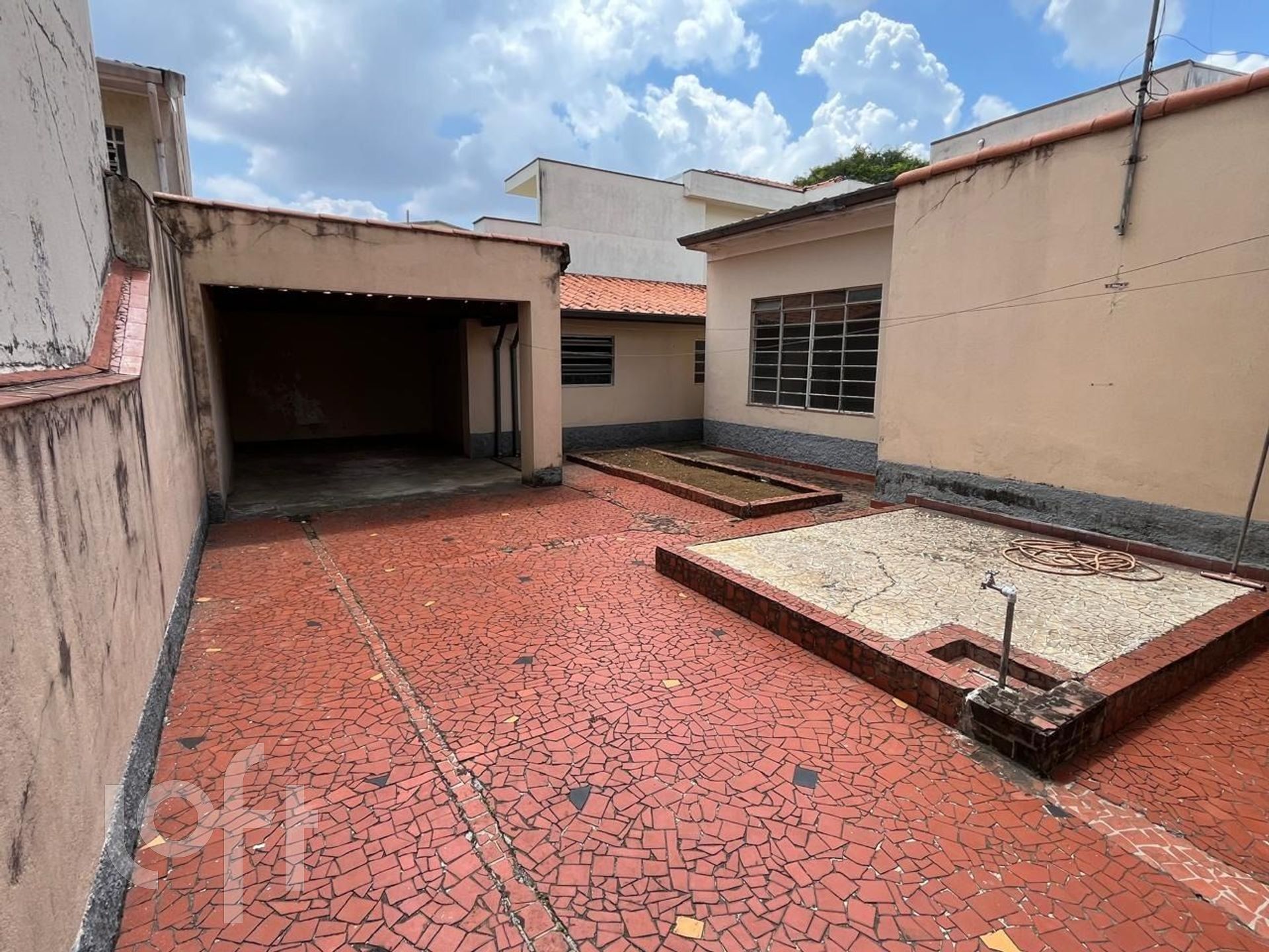 Imagem da propriedade PUhw04c2 11