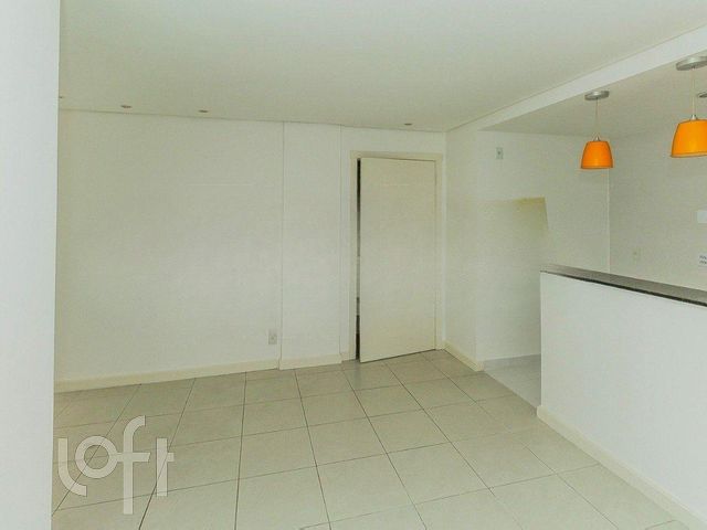 Apartamento com 65m², 3 dormitórios, 1 suíte, 1 vaga, Vila Ipiranga em Porto Alegre
