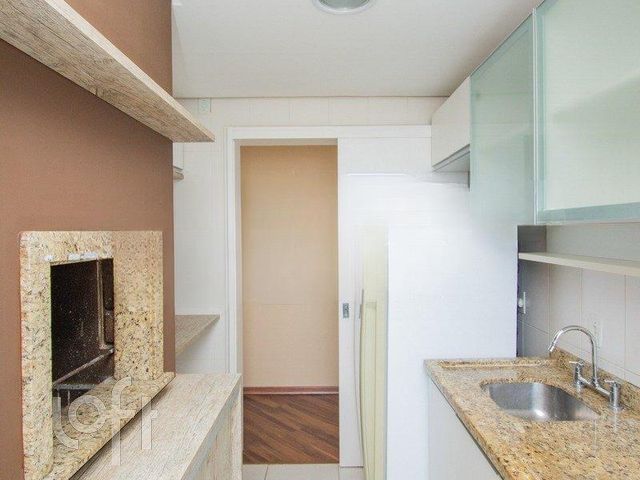 Apartamento com 71m², 2 dormitórios, 1 suíte, 1 vaga, Cristo Redentor em Porto Alegre