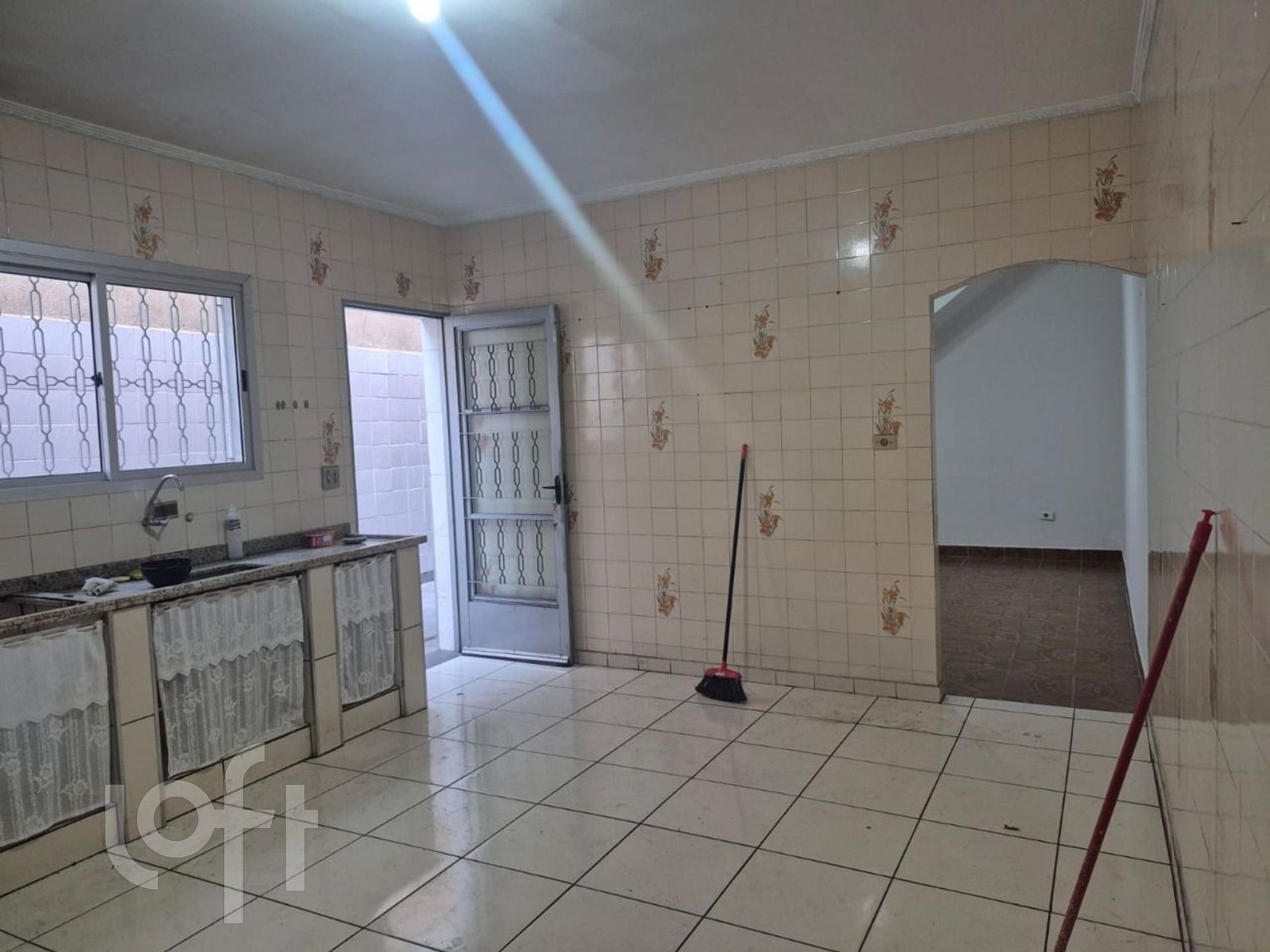 Casa à venda com 3 quartos, 120m² - Foto 4