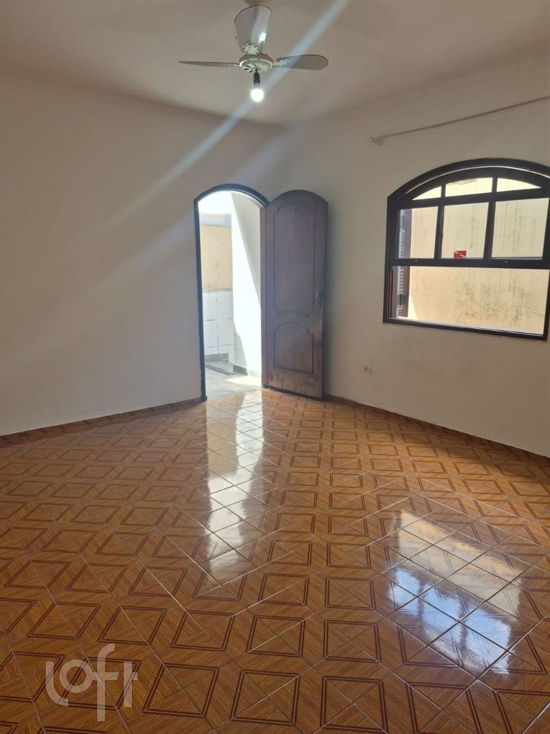 Casa à venda com 3 quartos, 120m² - Foto 2