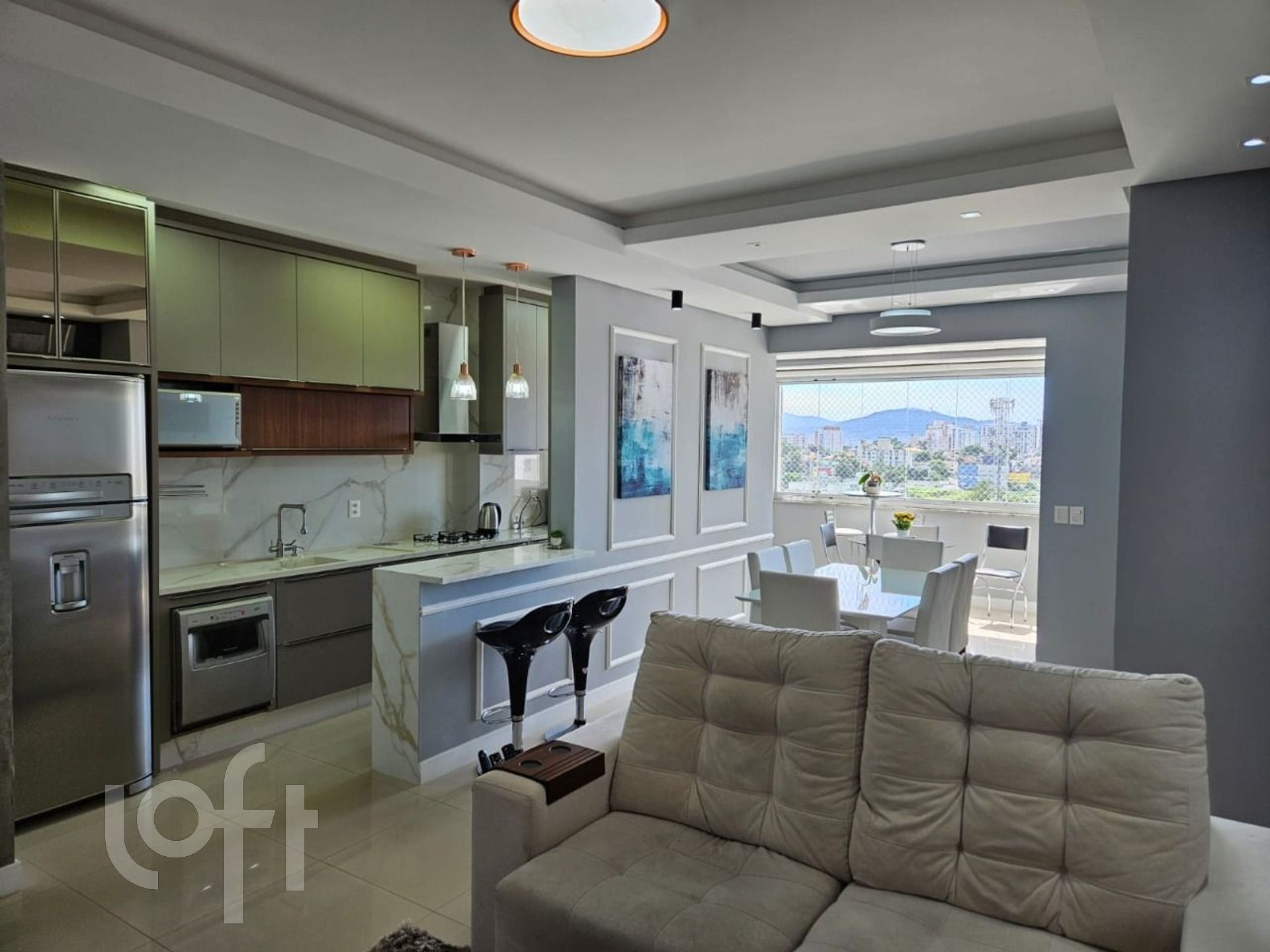 Apartamentos com 98m², 3 quartos, 1 suíte, 2 garagens, no bairro Barreiros em São José